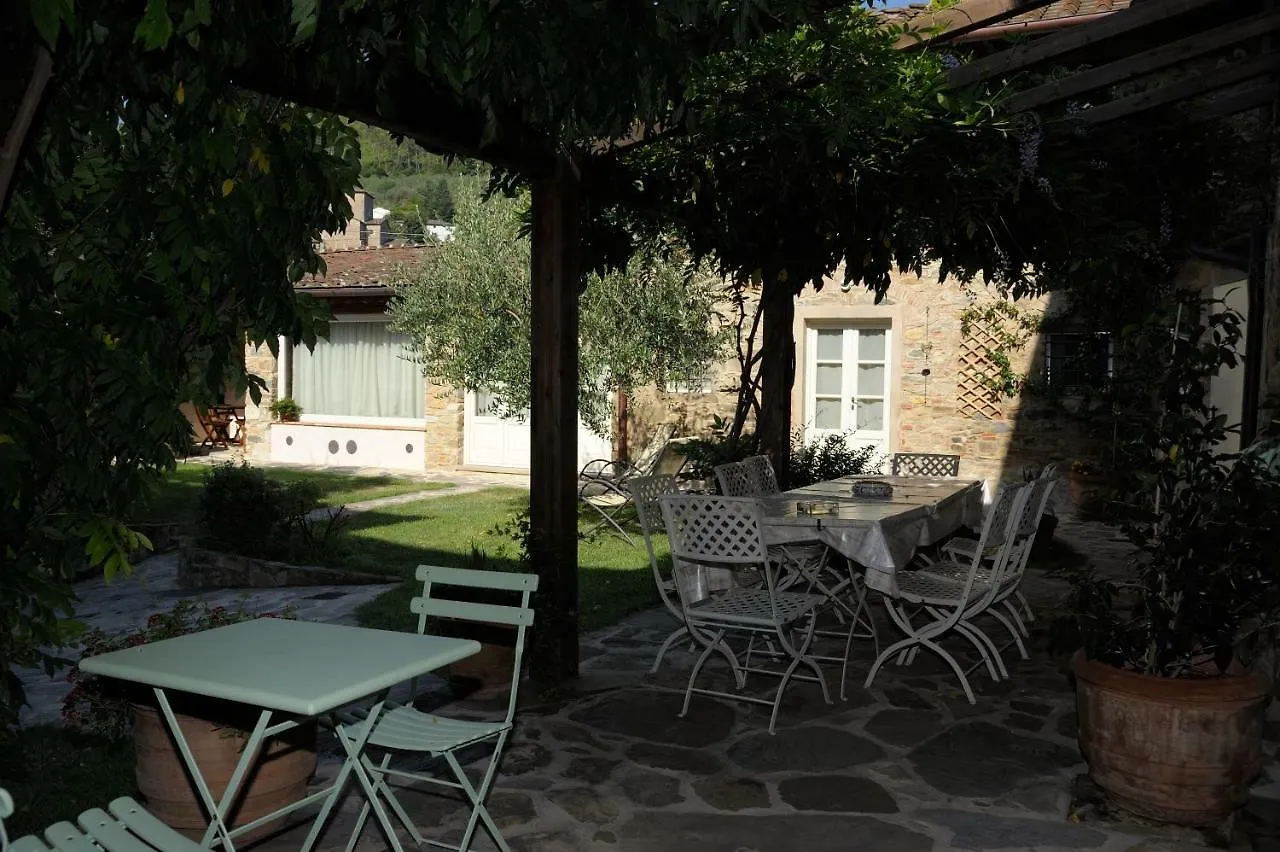 Country house Dimora Delle Camelie Guest House Sant'Andrea di Compito